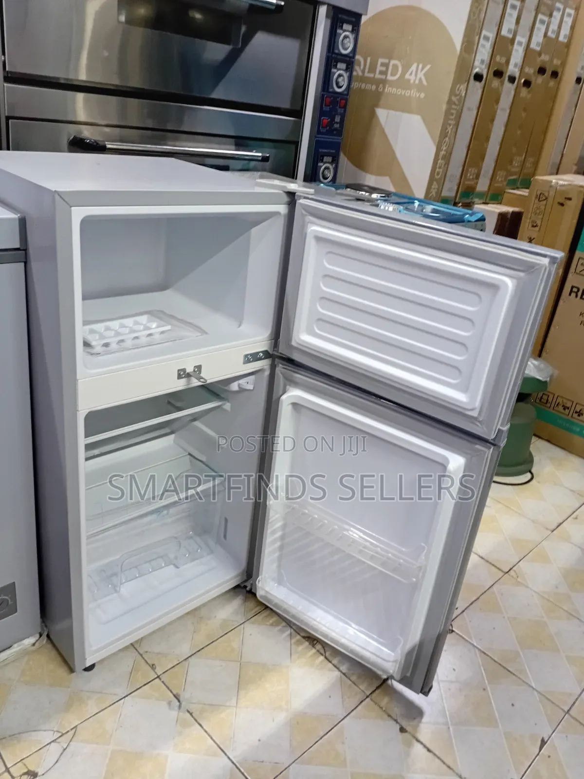 105L Compact Fridge – Quiet Efficient Cooling