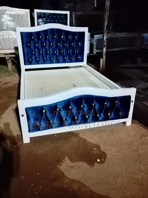 5x6 Navy Blue Tufted Mocket Bed