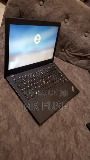 New Laptop Lenovo ThinkPad X280 8GB Intel Core i5 SSD 256GB