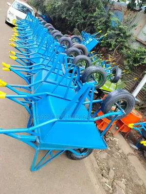 Heavy Duty Wheelbarrow