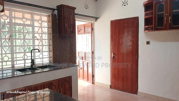 4bdrm Bungalow in Karai for rent - thumbnail 5