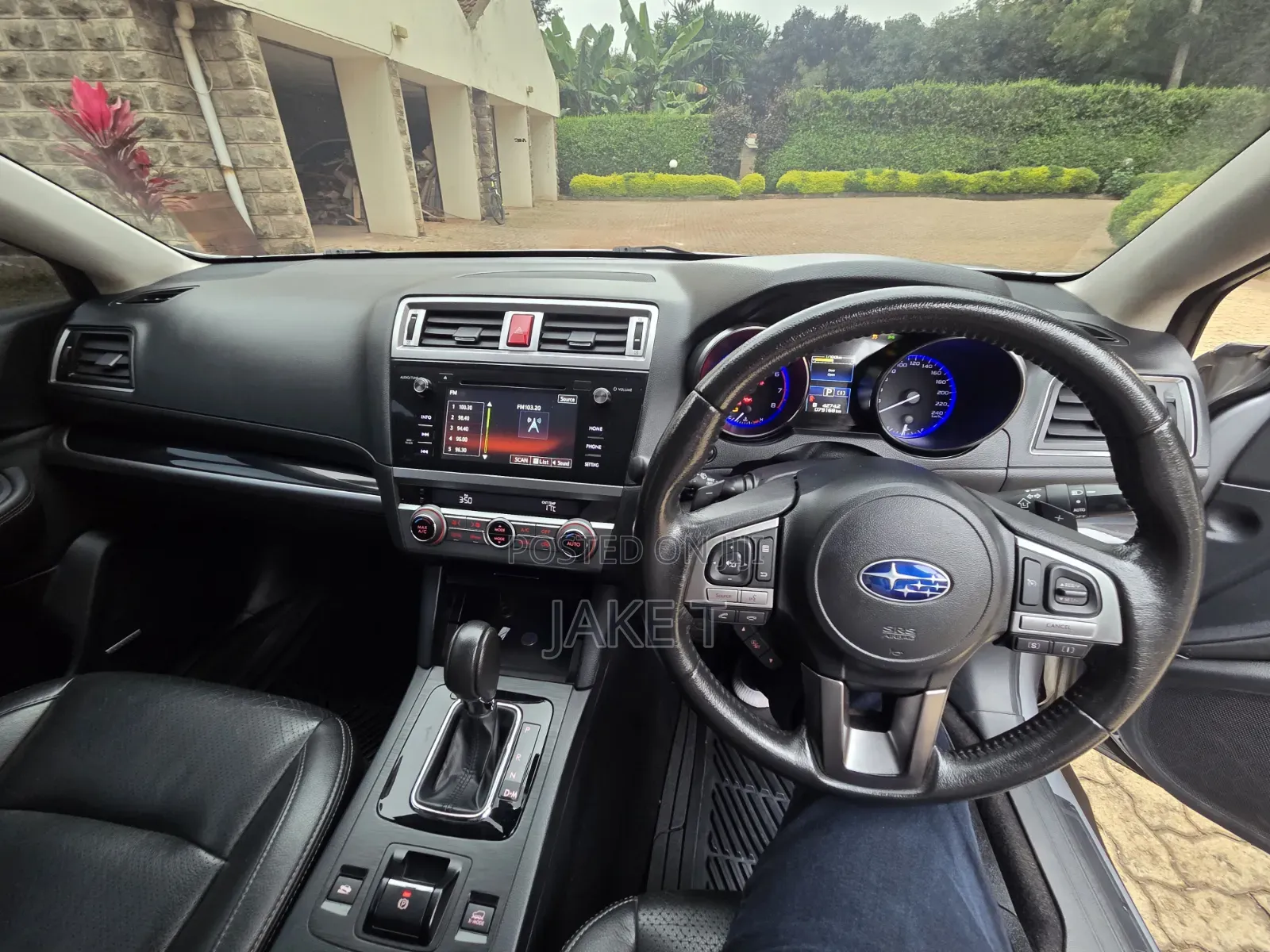 Subaru Outback 2017 Silver