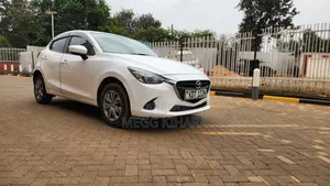 Mazda Demio 2018 White