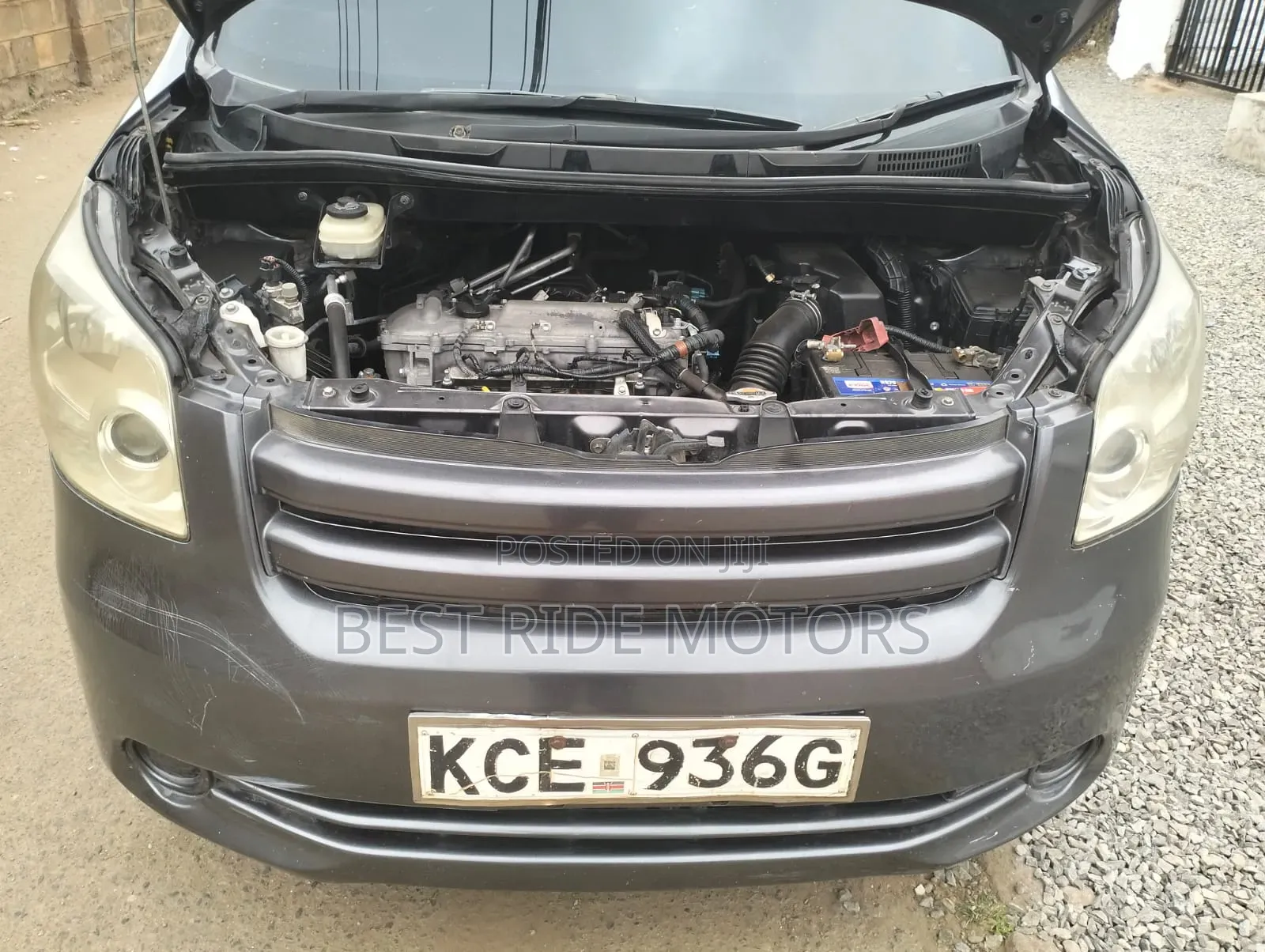 Toyota Noah 2009 Gray