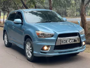 Mitsubishi RVR 2.0 2011