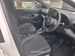 Toyota Yaris 2021 White