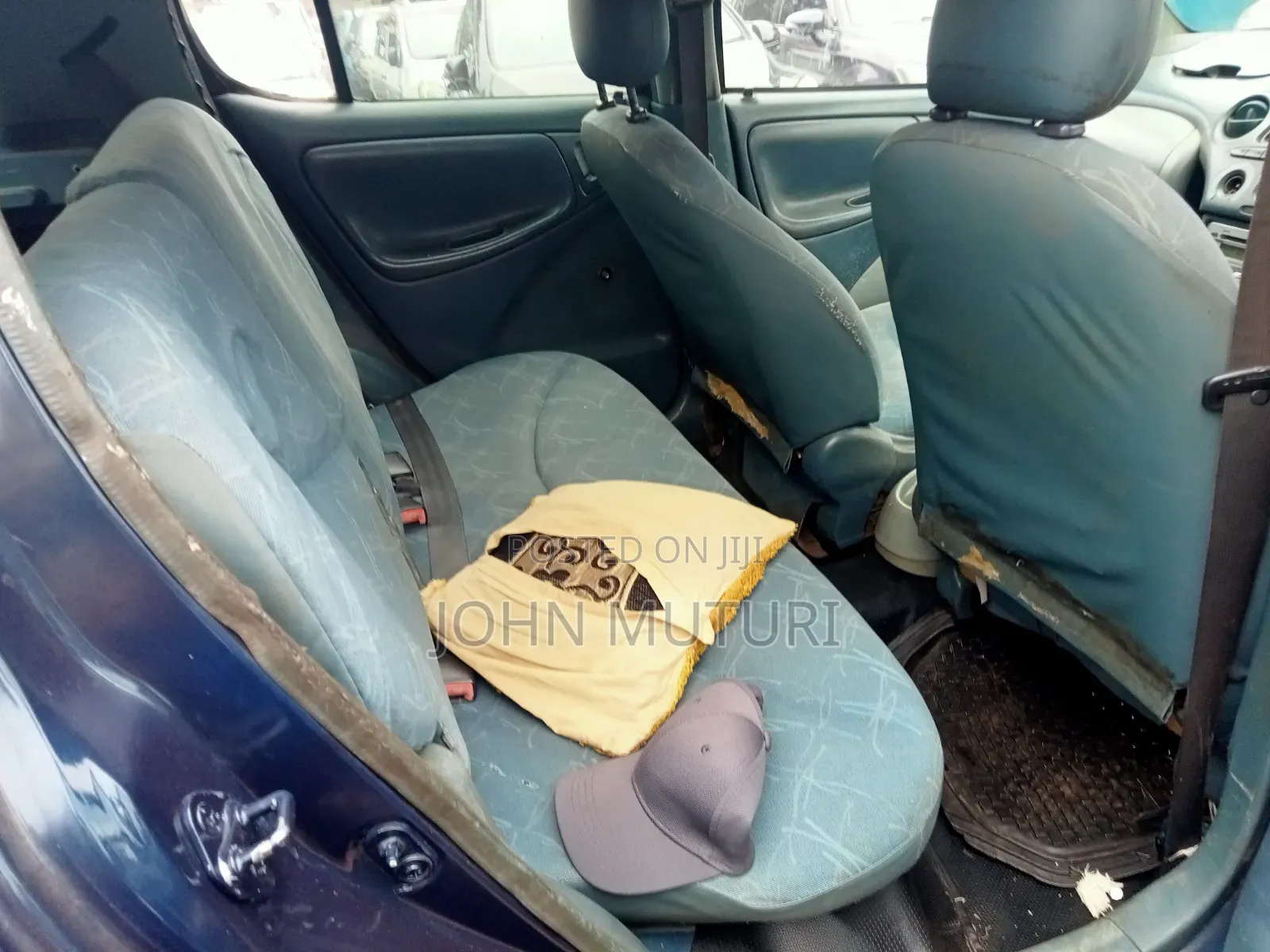 Toyota Vitz 2000 Blue
