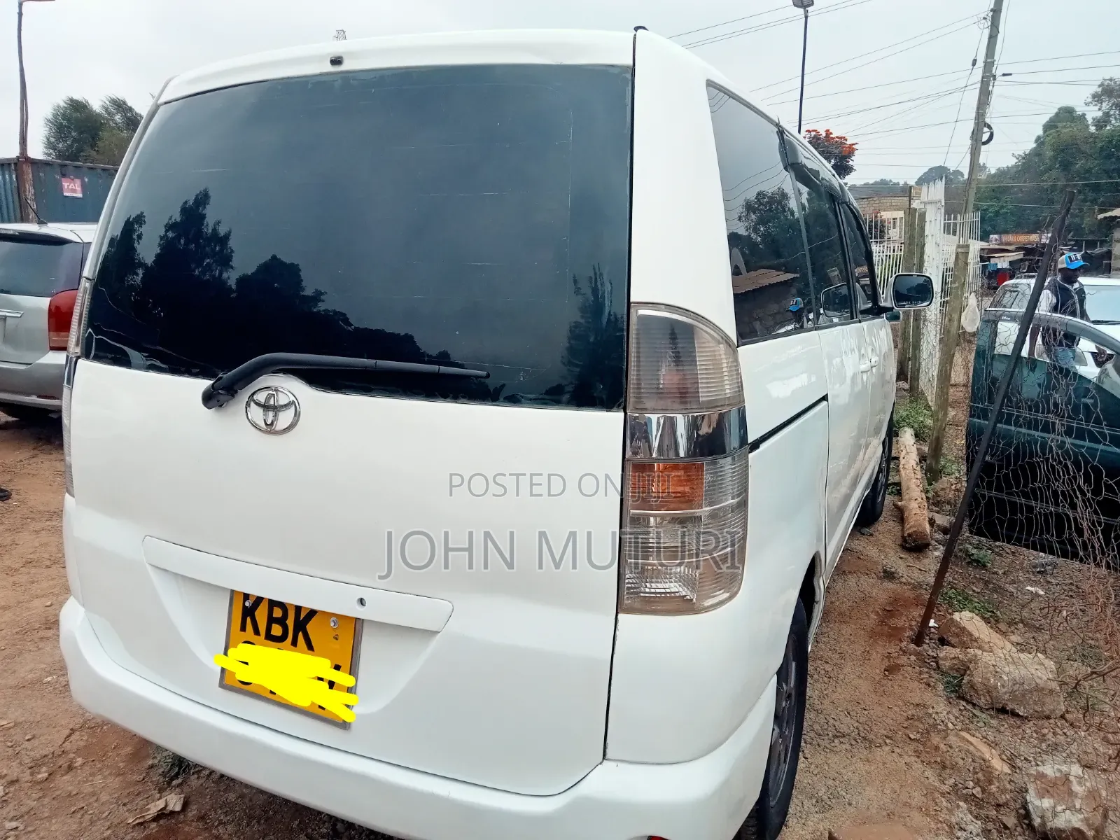 Toyota Voxy 2006 White