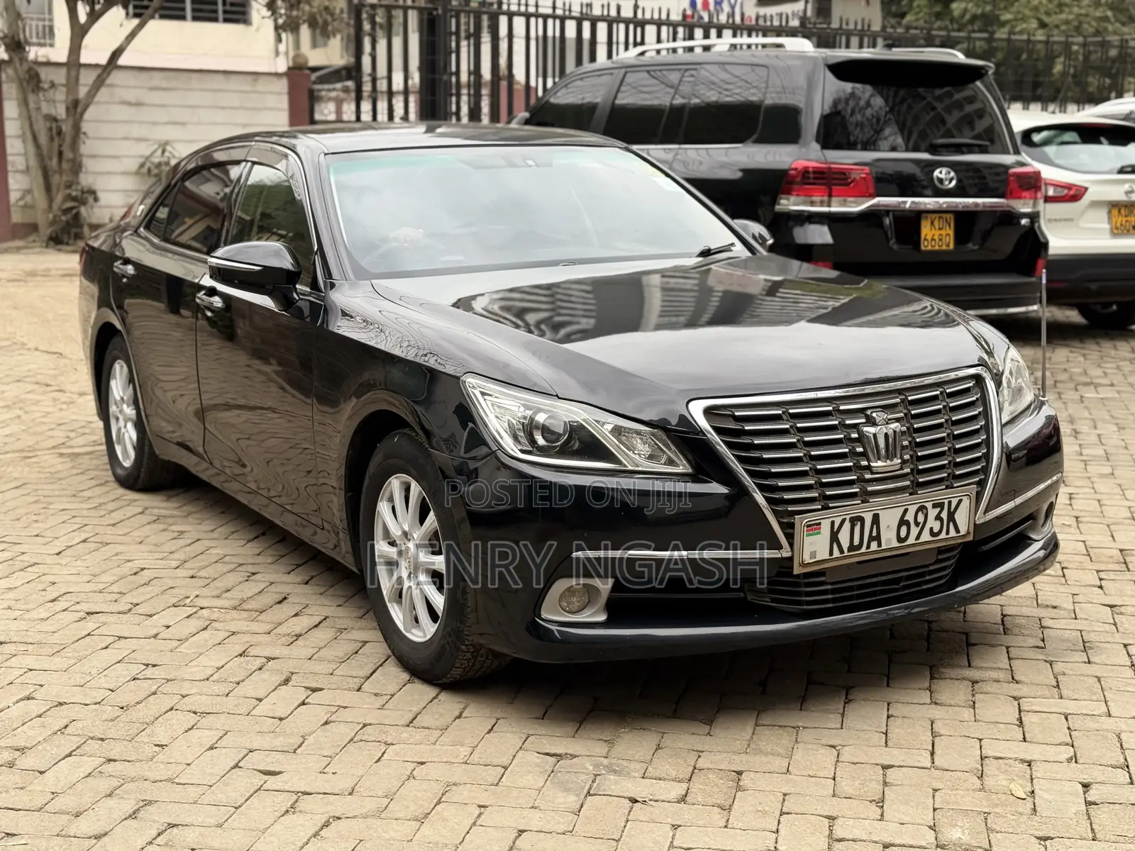 Toyota Crown 2013 Black
