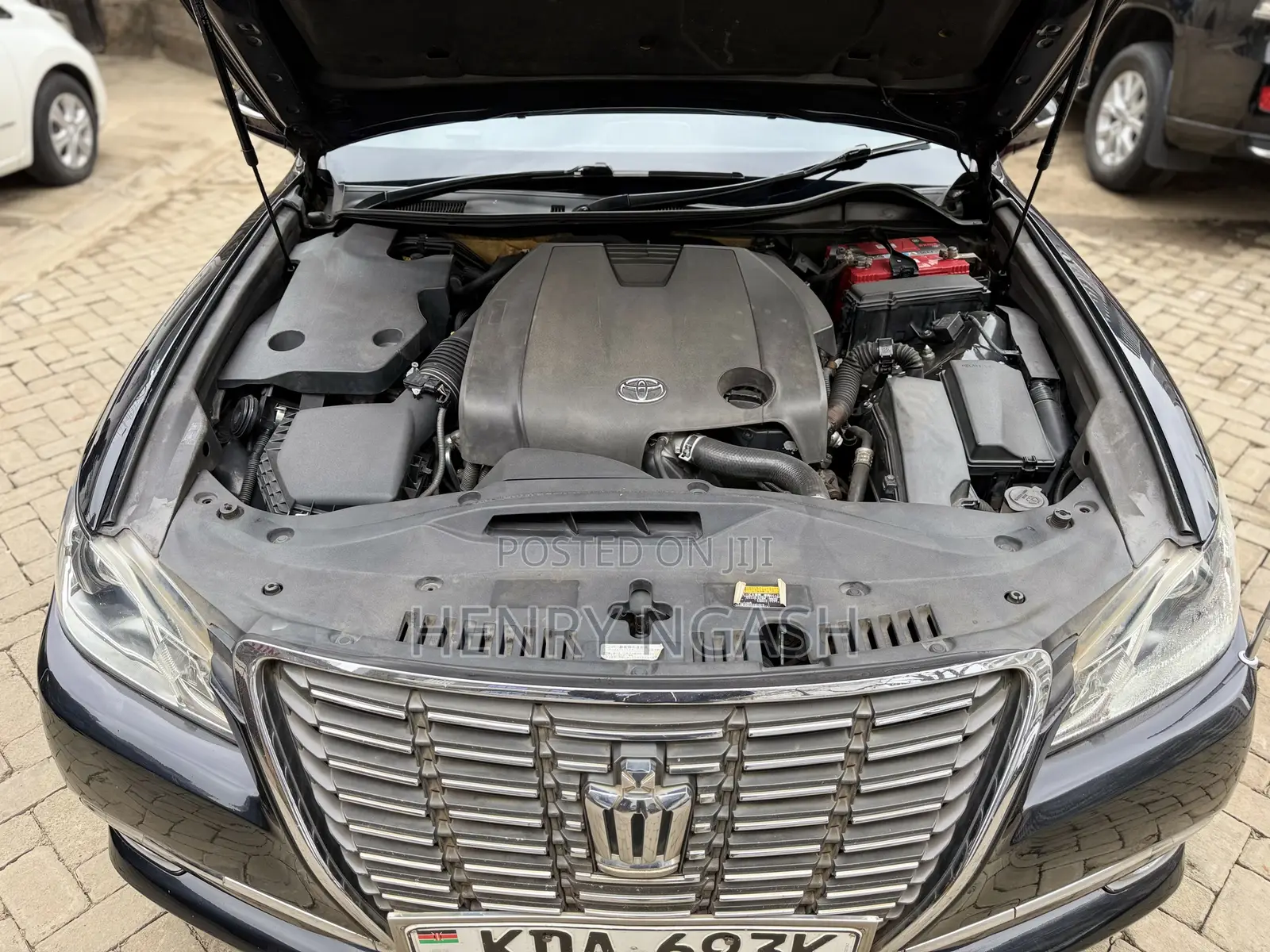 Toyota Crown 2013 Black