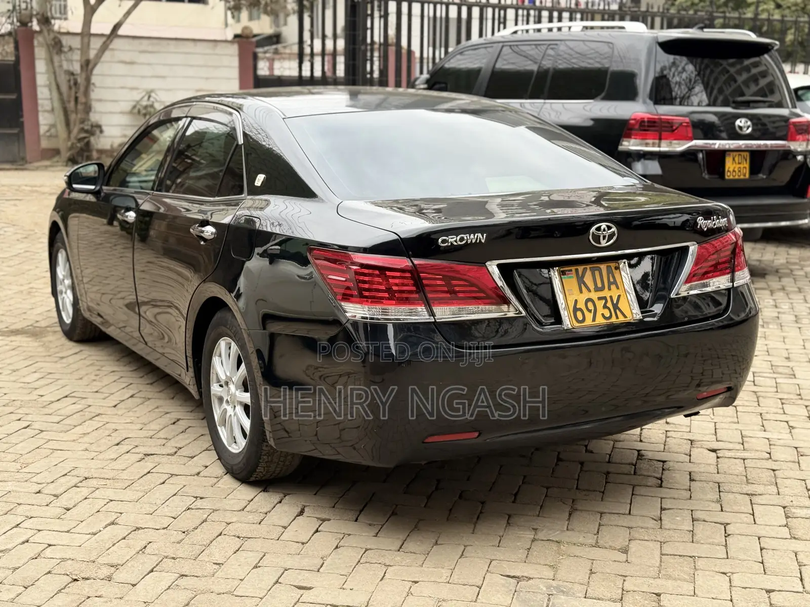 Toyota Crown 2013 Black