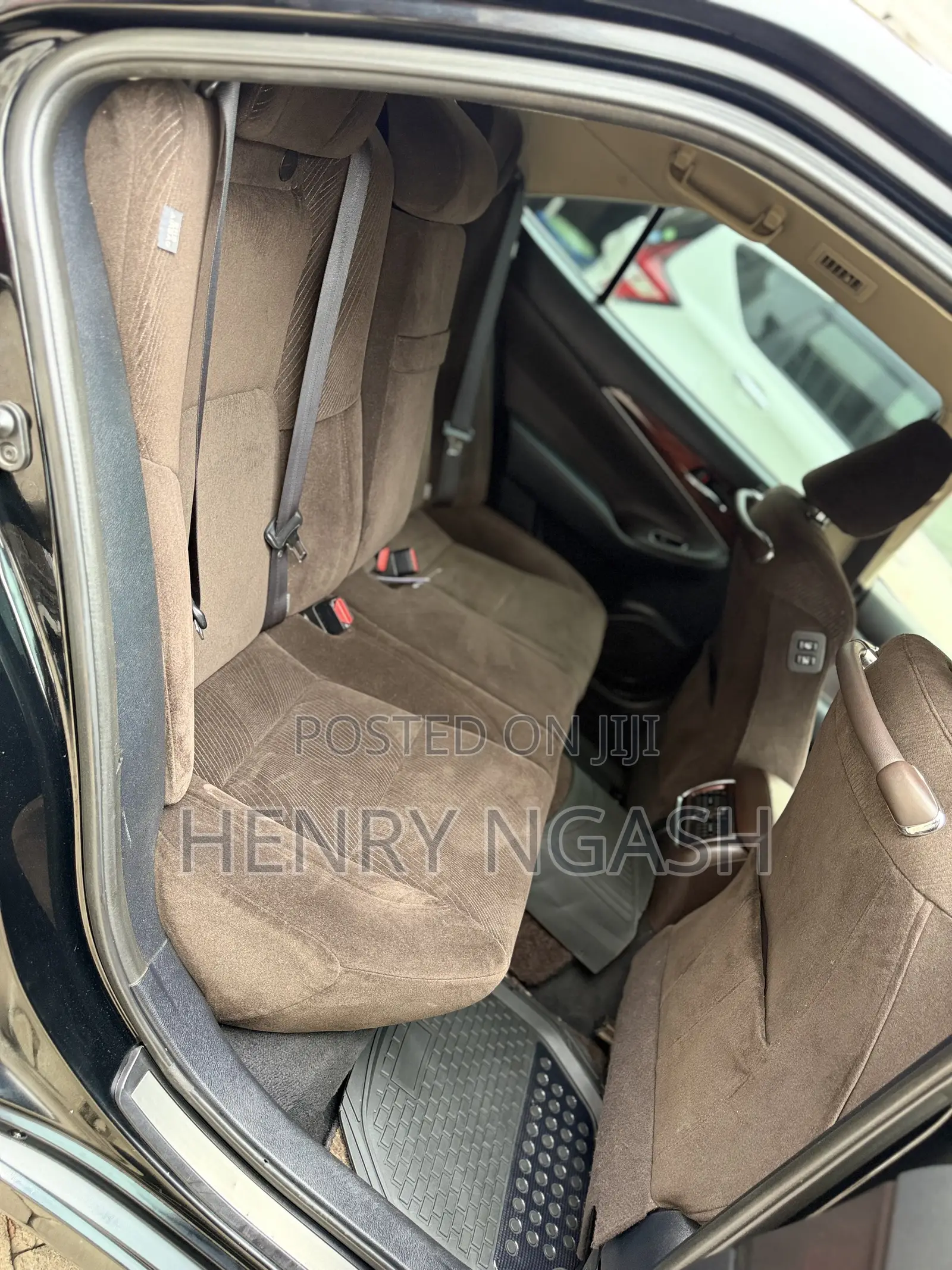 Toyota Crown 2013 Black