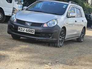 Nissan Advan 2015 Silver