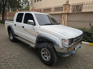 Toyota Hilux 2.5 Cab 2005 Beige