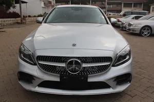 Mercedes-Benz C200 2019 Silver