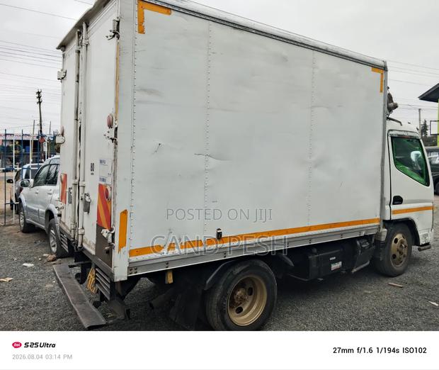 Mitsubishi Fuso - thumbnail 4