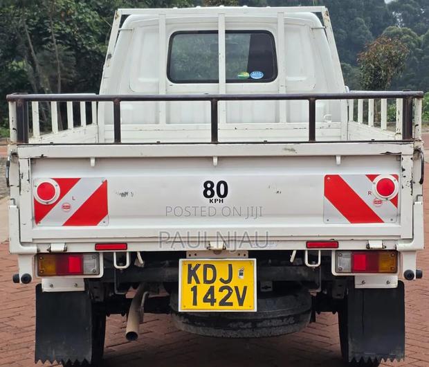 Mazda Bongo - thumbnail 9