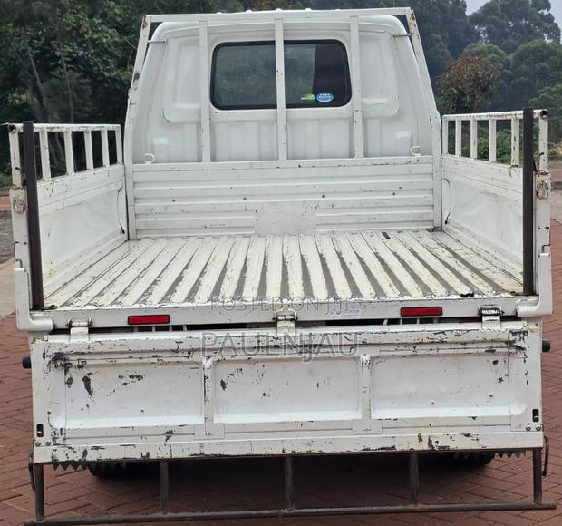 Mazda Bongo - thumbnail 10
