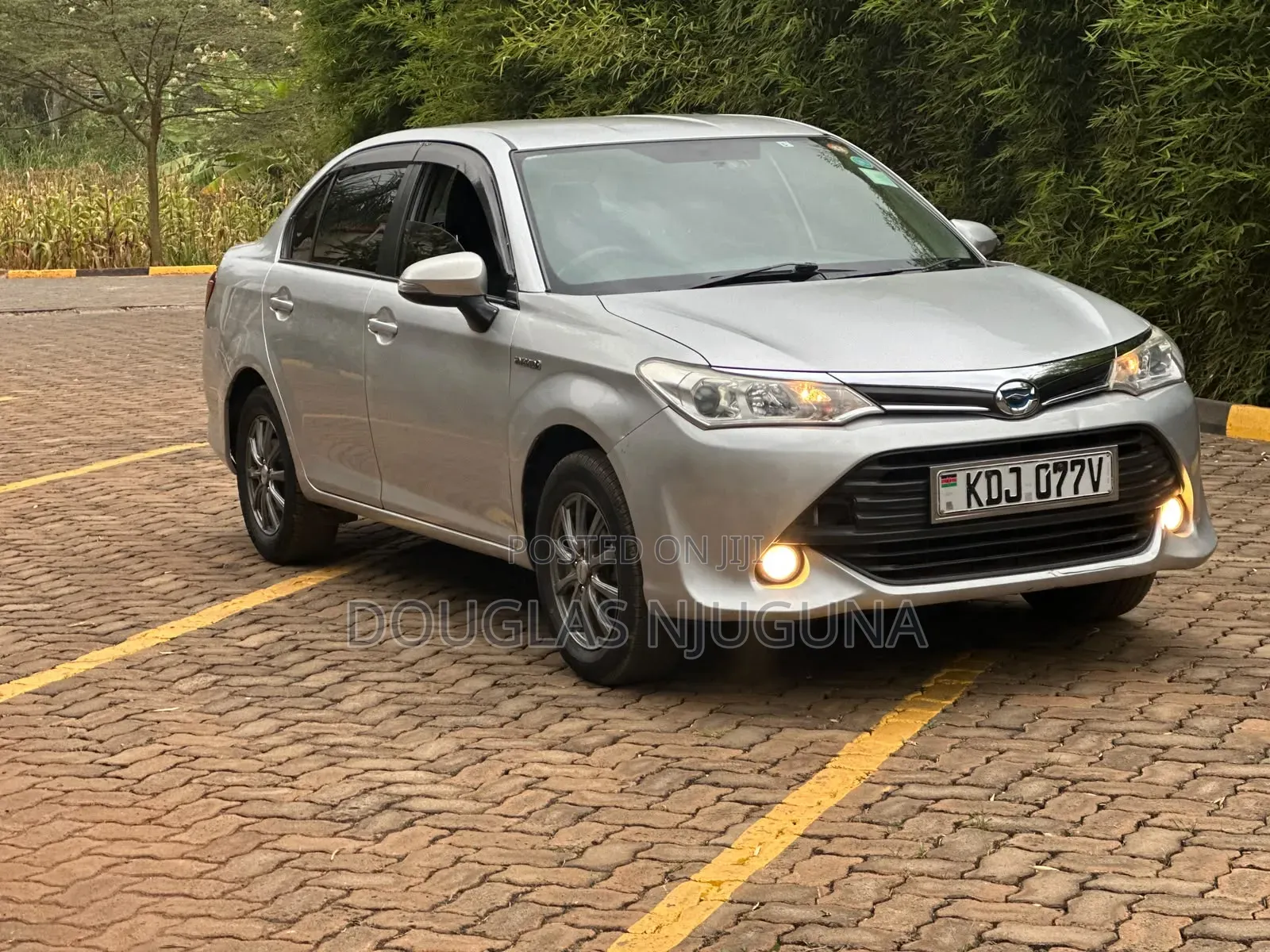 Toyota Axio 2015 Silver