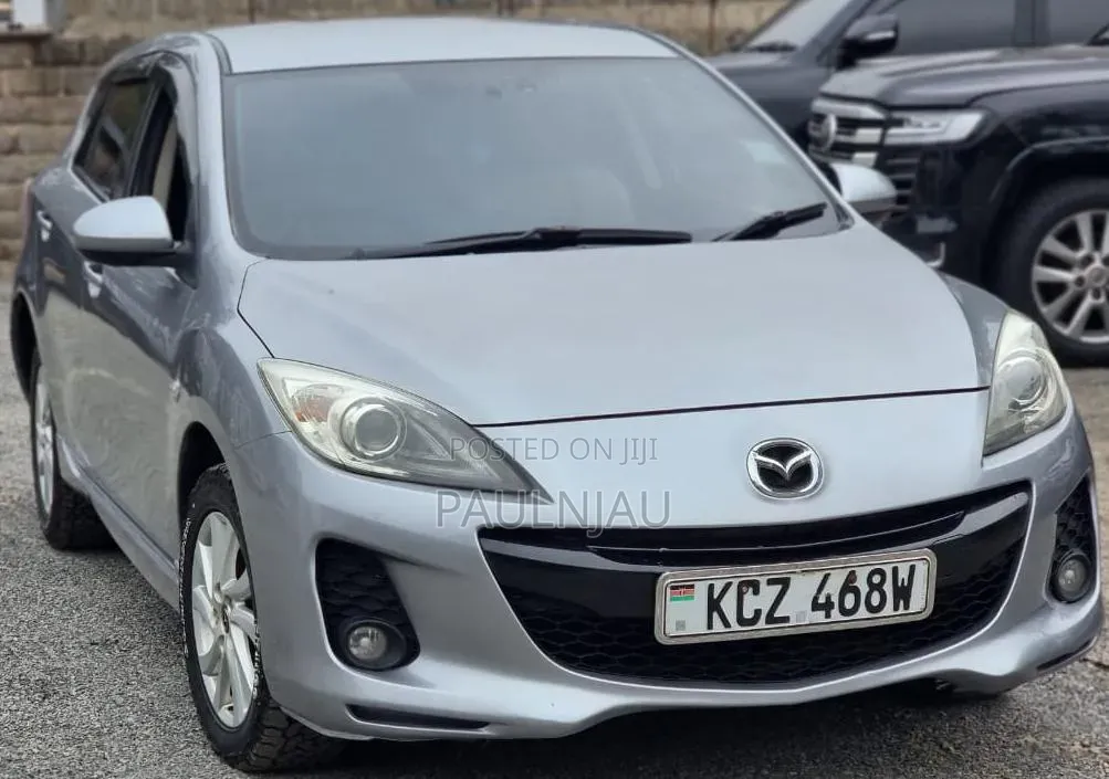 Mazda Axela 2012