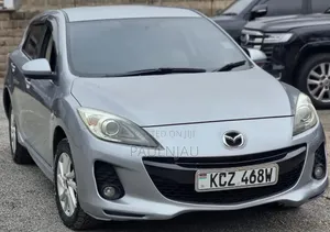 Mazda Axela 2012