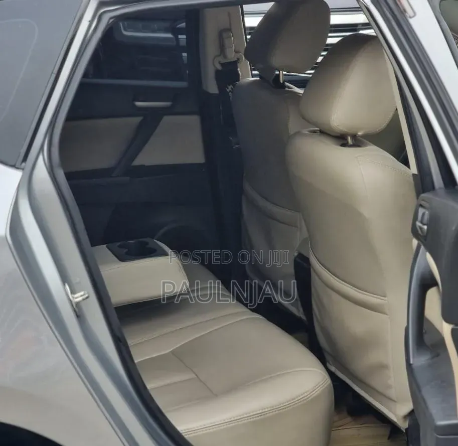 Mazda Axela 2012