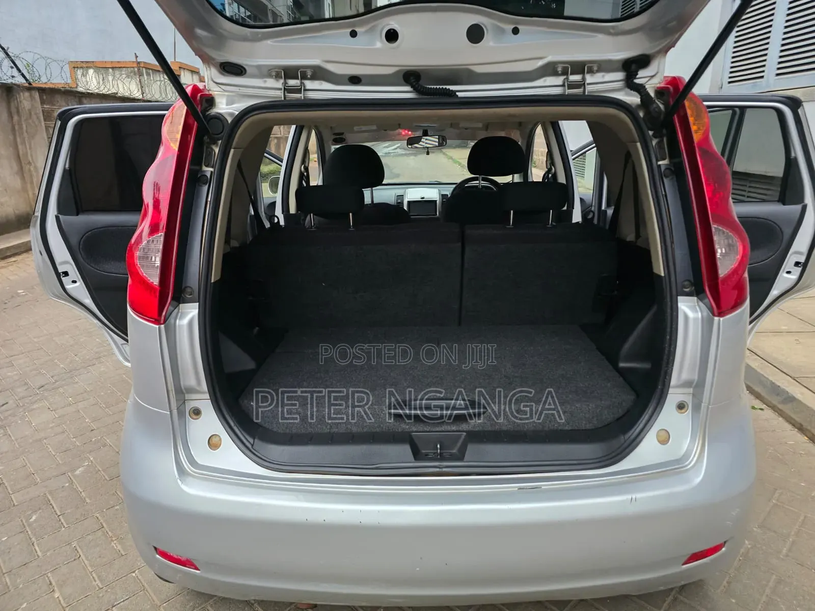 Nissan Note 2012 Silver