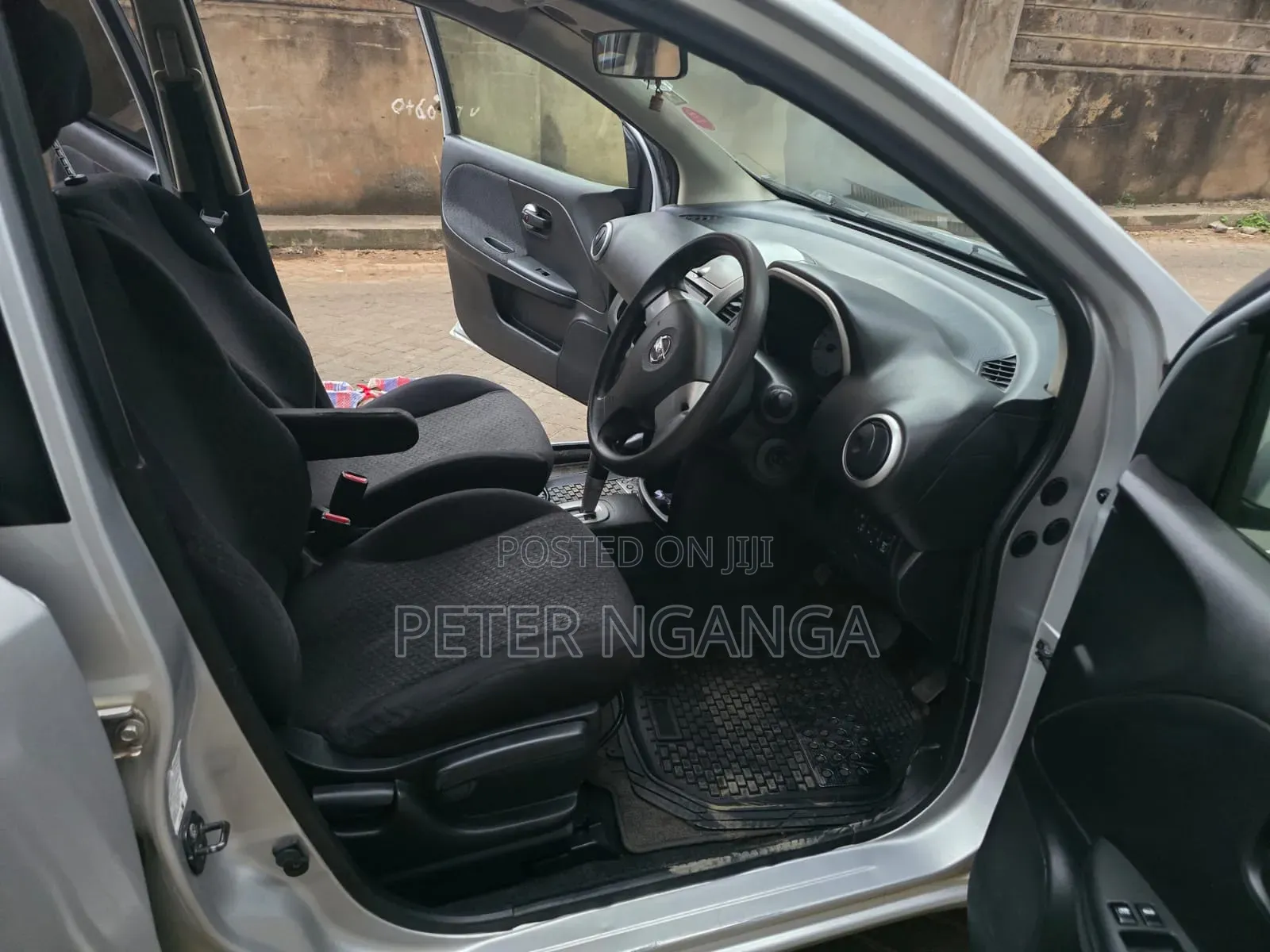 Nissan Note 2012 Silver
