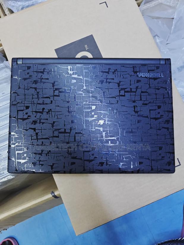 Laptop Avell A62 MOB 8GB Intel Core i5 SSD 256GB - main view
