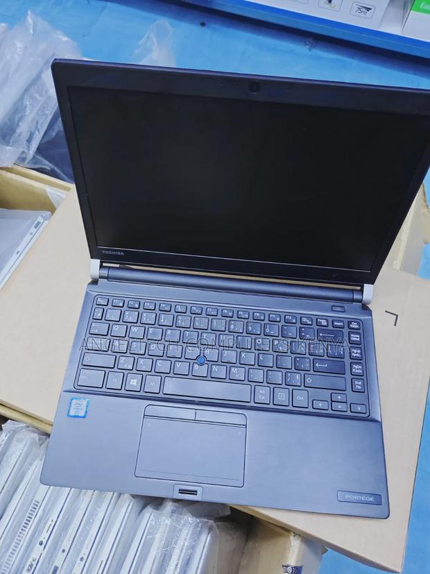 Laptop Avell A62 MOB 8GB Intel Core i5 SSD 256GB - thumbnail 2
