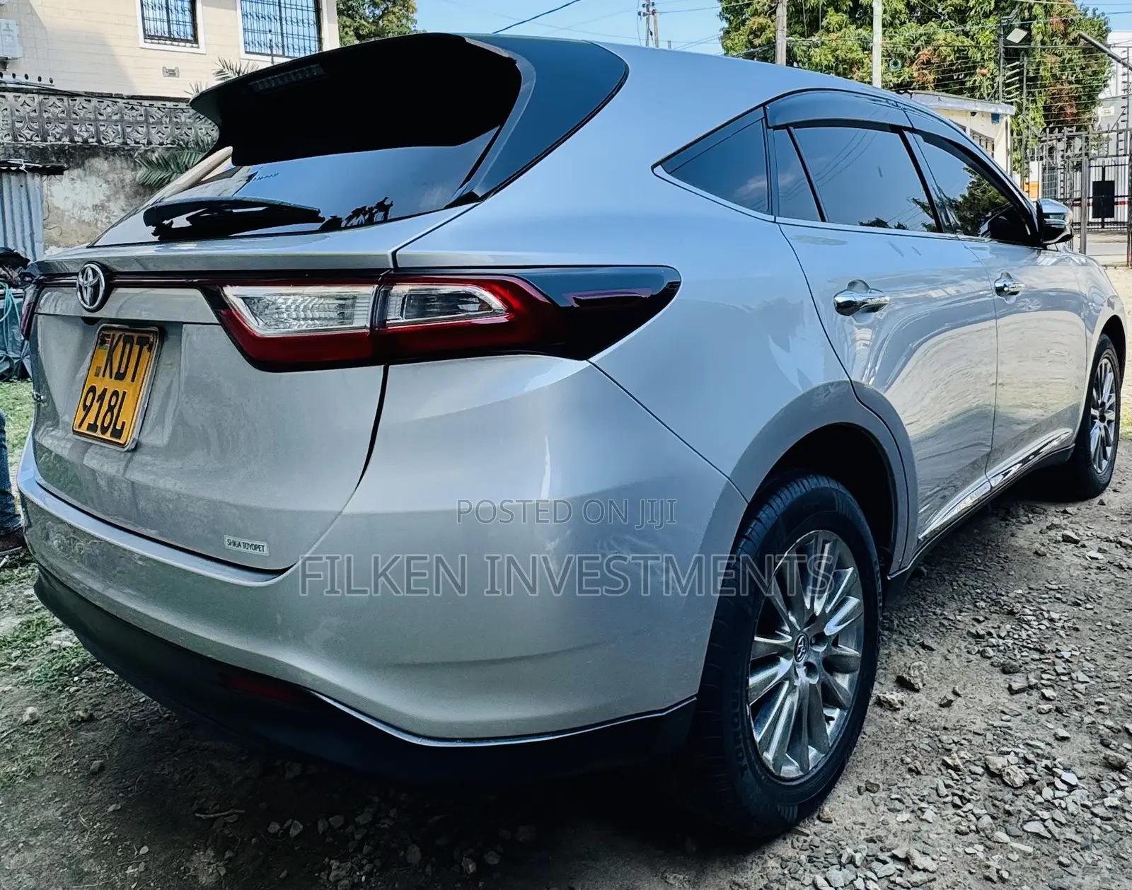Toyota Harrier 2.0 2018 Silver