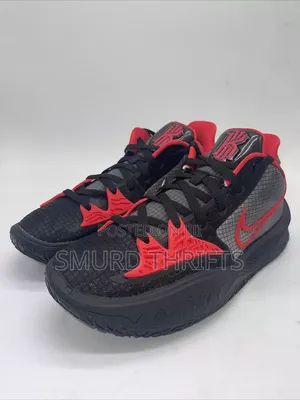 Nike Kyrie 4 Low Bred