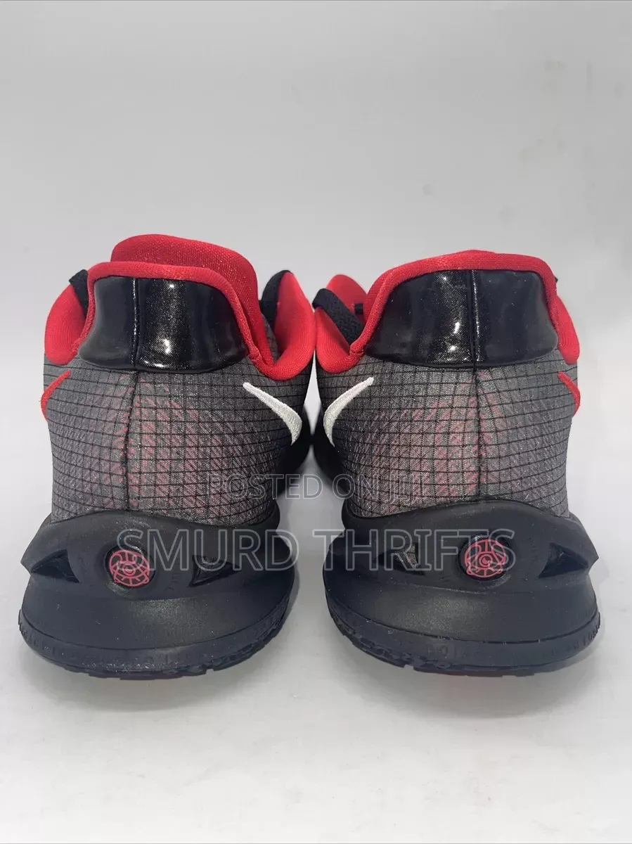 Nike Kyrie 4 Low Bred
