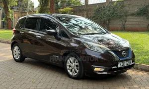 Nissan Note 2017 Burgundy
