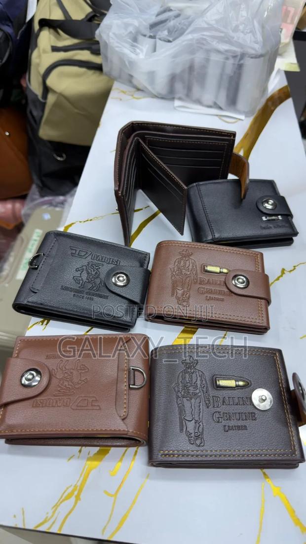 Men’s Classic Wallets - main view