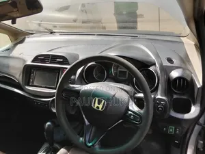 Honda Fit Shuttle 2012 Silver