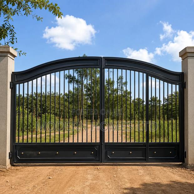 Matte Black Steel Gate - Premium Security With a Contemporary Design - thumbnail 2