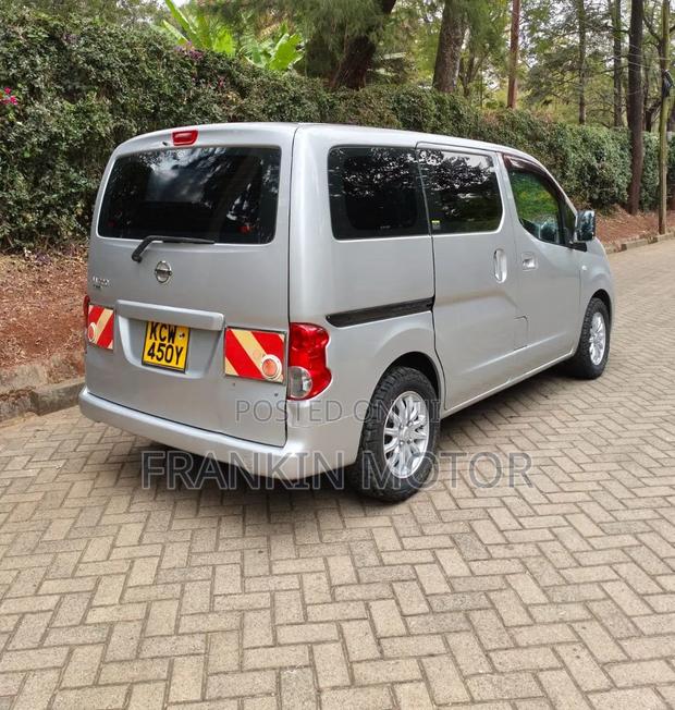 Nissan NV200 2012 Silver - thumbnail 4