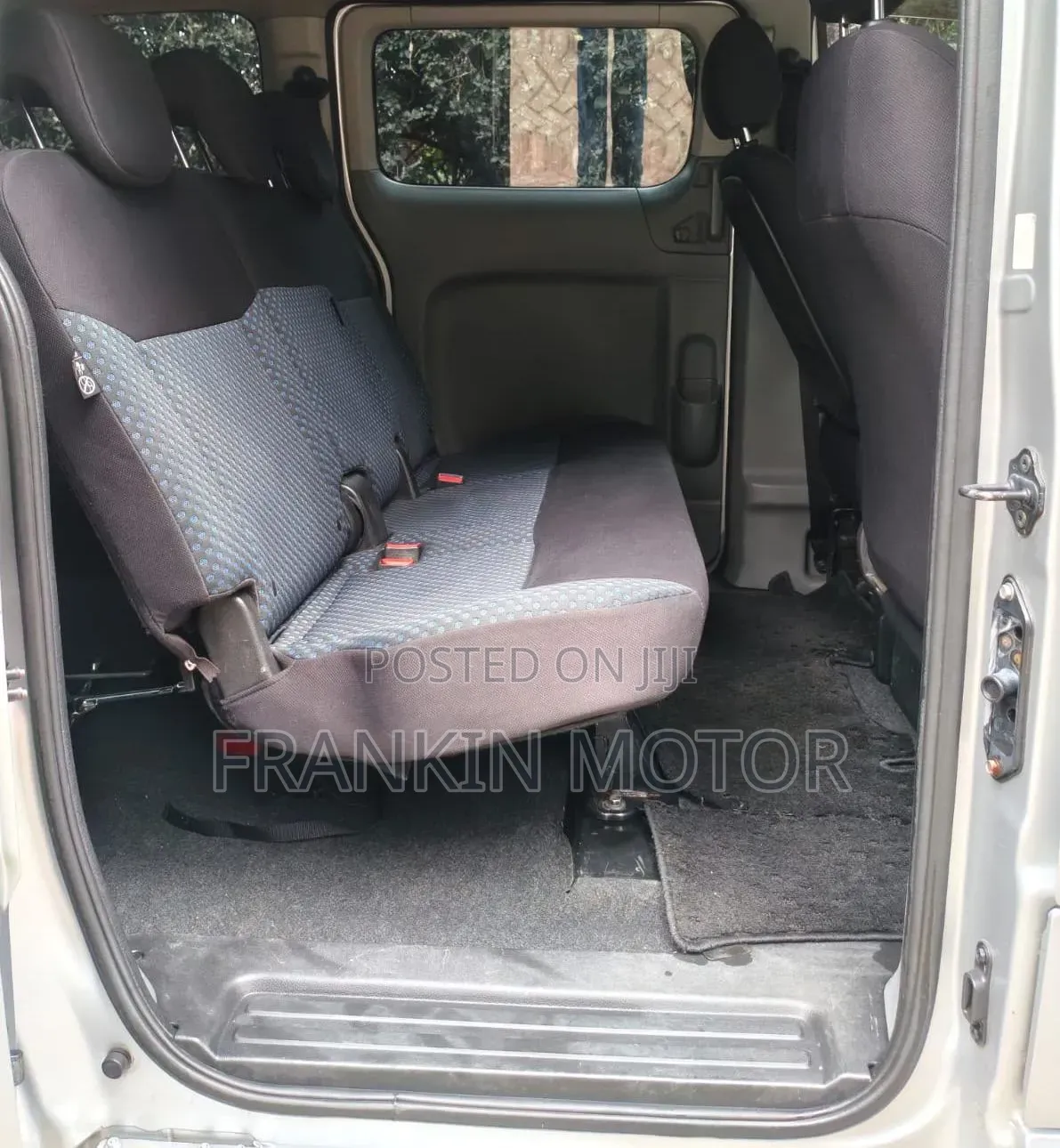 Nissan NV200 2012 Silver