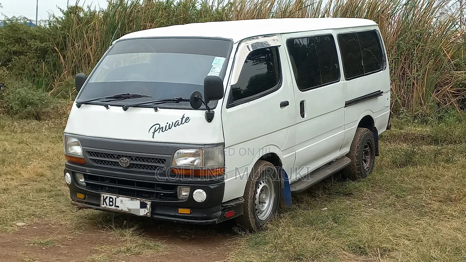 Toyota HiAce 2004 White