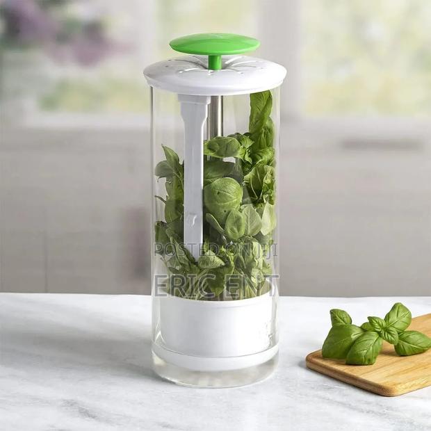 BPA Free Refrigerator Herb/ Vegetable Saver - main view