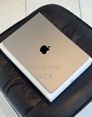 Laptop Apple MacBook Pro 2021 M1 32GB Apple M1 Pro SSD 1T