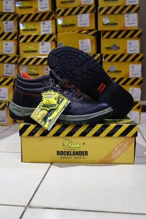 Rocklander Safety Boots