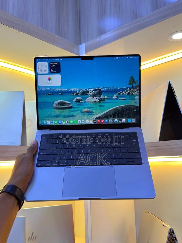 Laptop Apple MacBook Pro 2021 M1 32GB Apple M1 Pro SSD 512GB