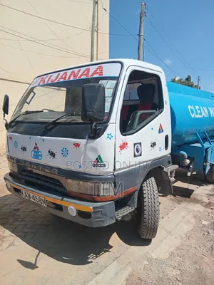 Mitsubishi Canter Water Boozer