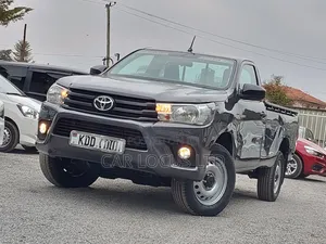 Toyota Hilux 2021 Gray