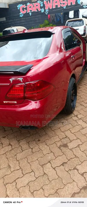 Toyota Crown 2009 Maroon