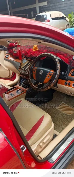 Toyota Crown 2009 Maroon