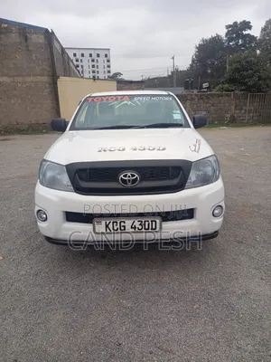 Isuzu D-MAX 2013 White