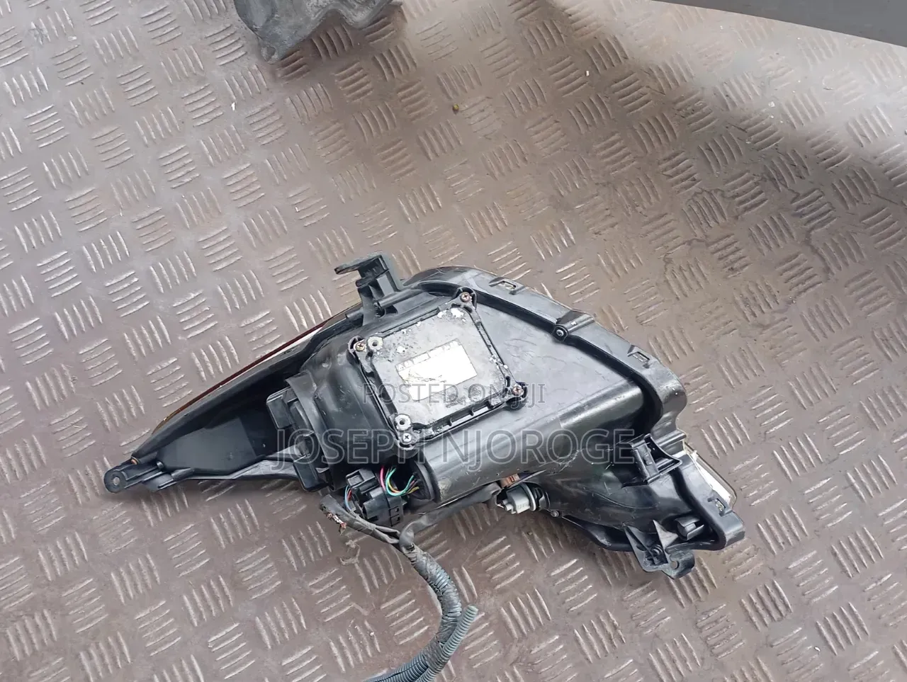 Ractis 2012 Headlight Zenon